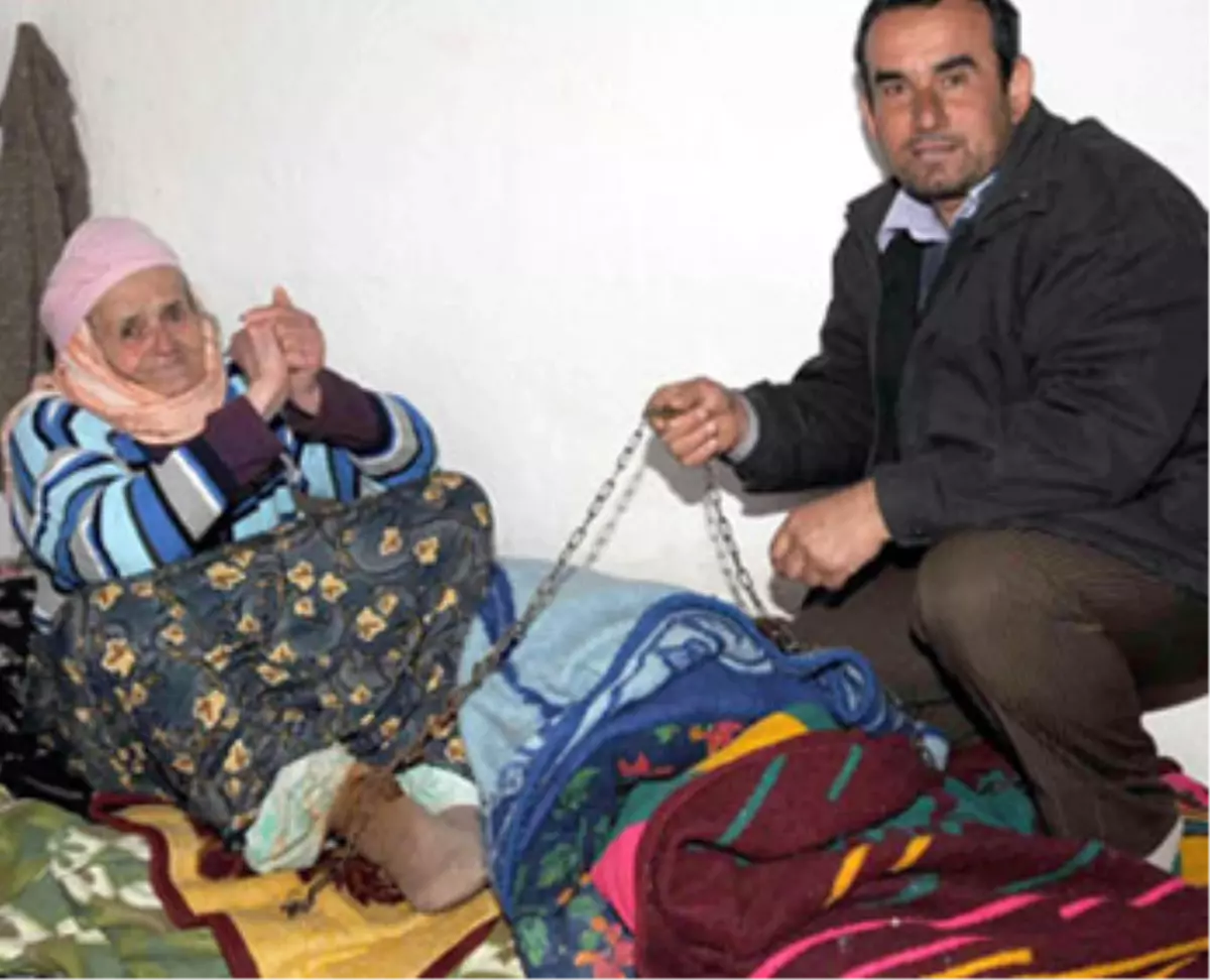 Annesini Zincire Bağlıyor