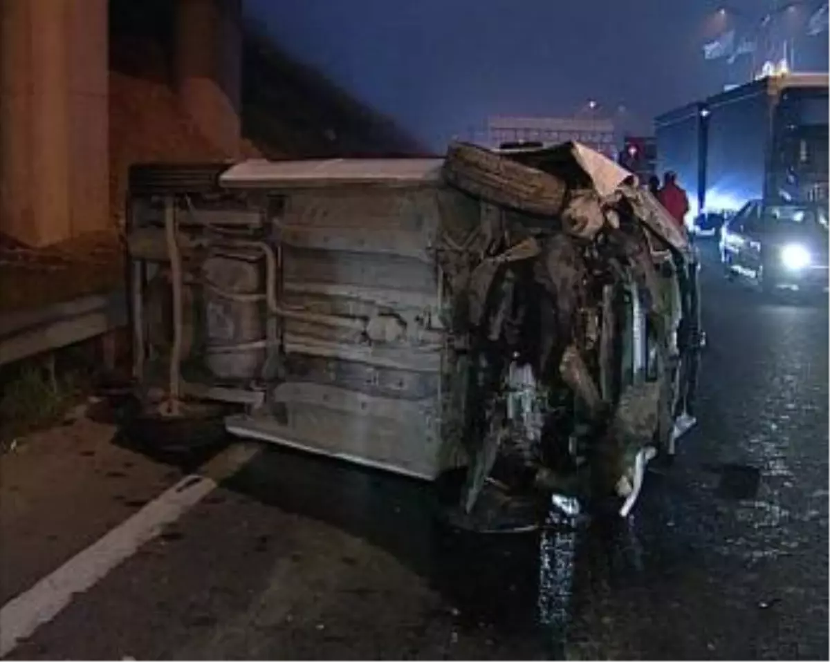 Devrilen Aracın Altında Can Verdi