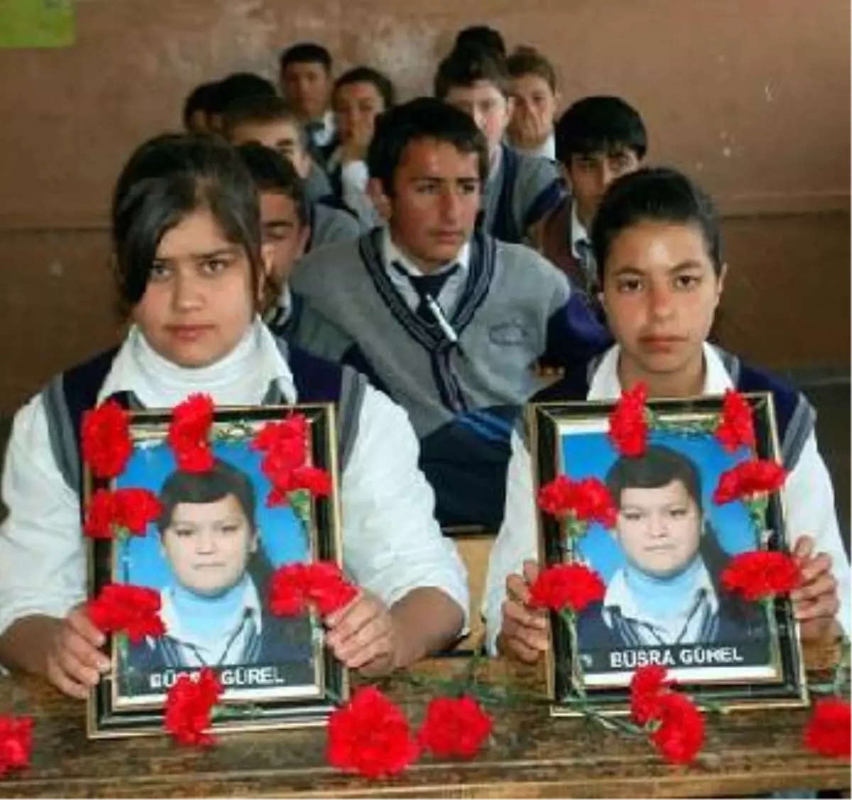 14 Yaşındaki Büşra, Kalp Yetmezliğinden Öldü