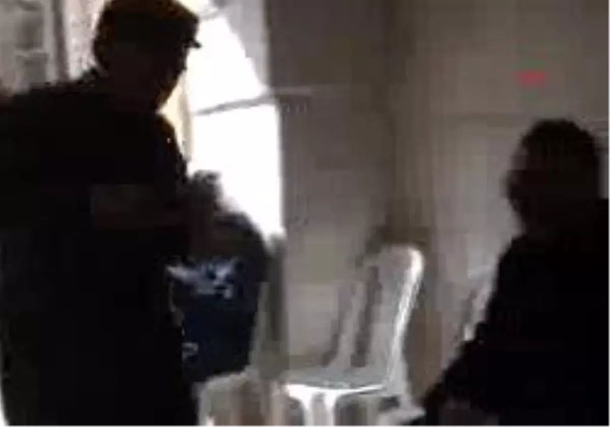 Mardin - Vali Ve Müftü Ermeni Kadın İçin Kilisede Fatiha Oku