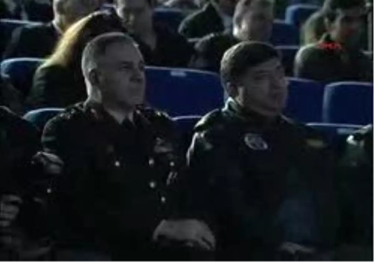 1//Kara Kuvvetleri\'Nin Kadın Pilotları İlgi Odağı Oldu