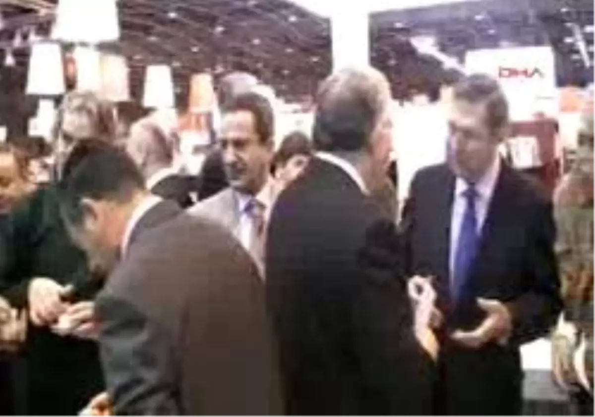 Paris Kitap Fuarı Açıldı