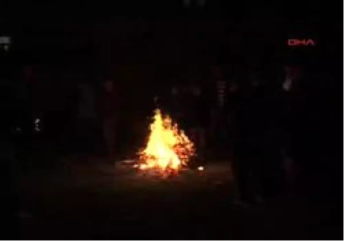 Bingöl - Ateşin Başında Sabahlıyorlar