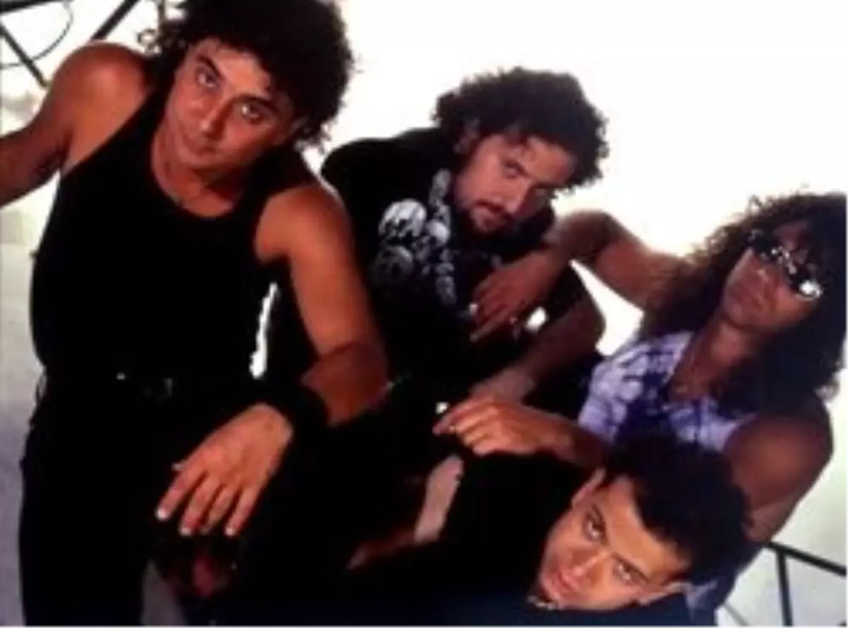 Acil Servis’ten 2. Albüm