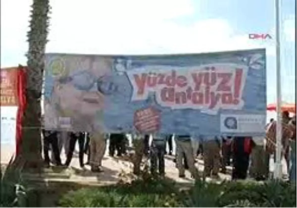 Antalya - Başkan Akaydın Turizm Sezonunu Denize Girerek Açtı