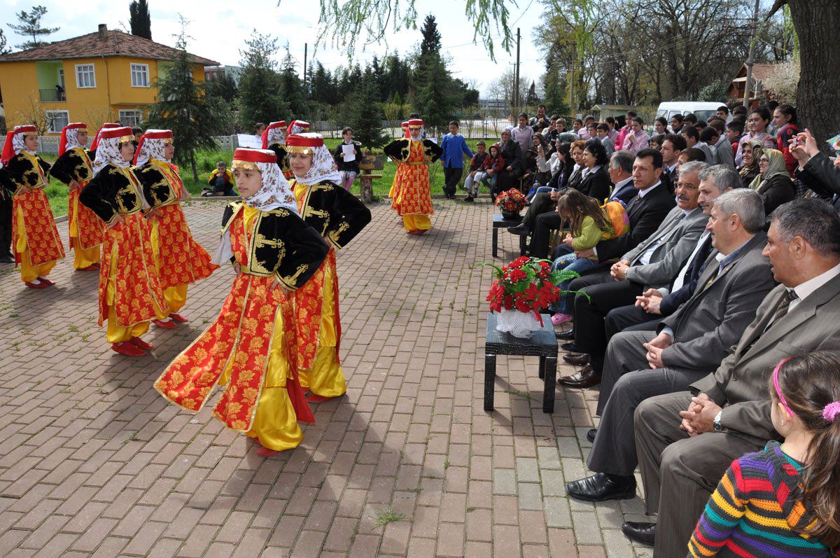 Kartepeli Öğrenciler Kütüphane Haftasını Kutladı