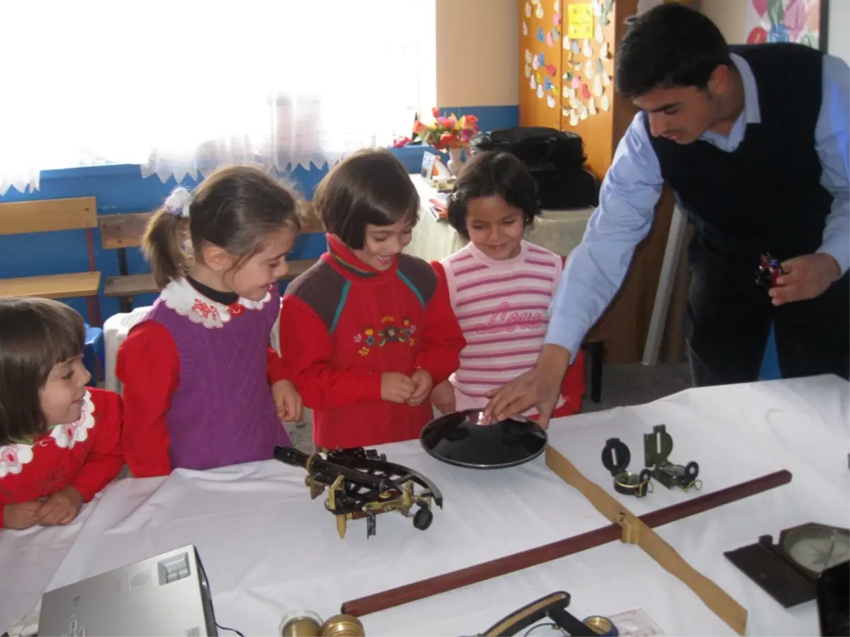 Rahmi M. Koç Müzesi’nin Gezici Müzebüs Projesi! 
