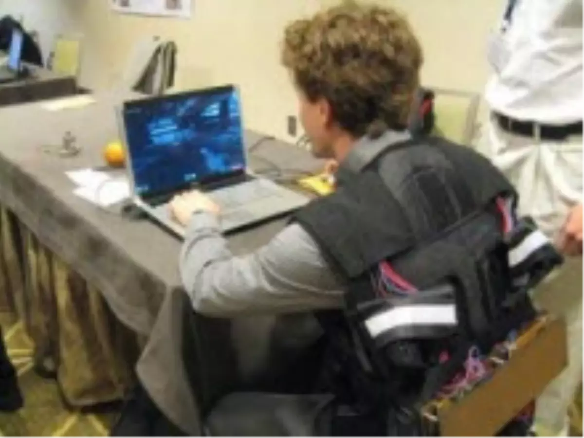 Bu Oyun Yeleği Çok Canlar Yakacak...