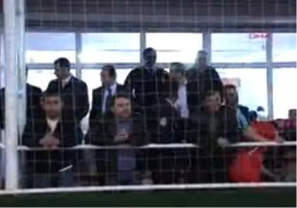 Erzurum - Sahada Halay Çekip Marşlar Söylediler