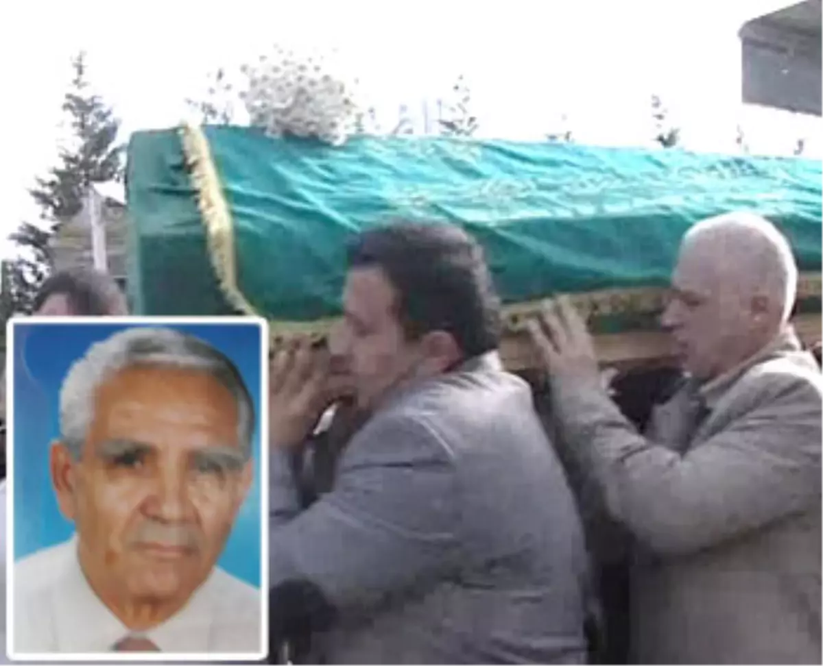 Kadıköy\'deki Kazada Hayatını Kaybeden Mithat Egeli Son Yolculuğuna Uğurlandı