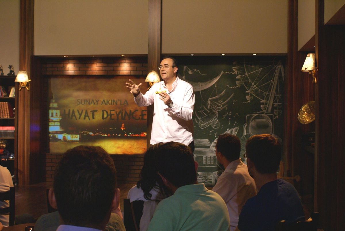 Sunay Akın’la Hayat Deyince