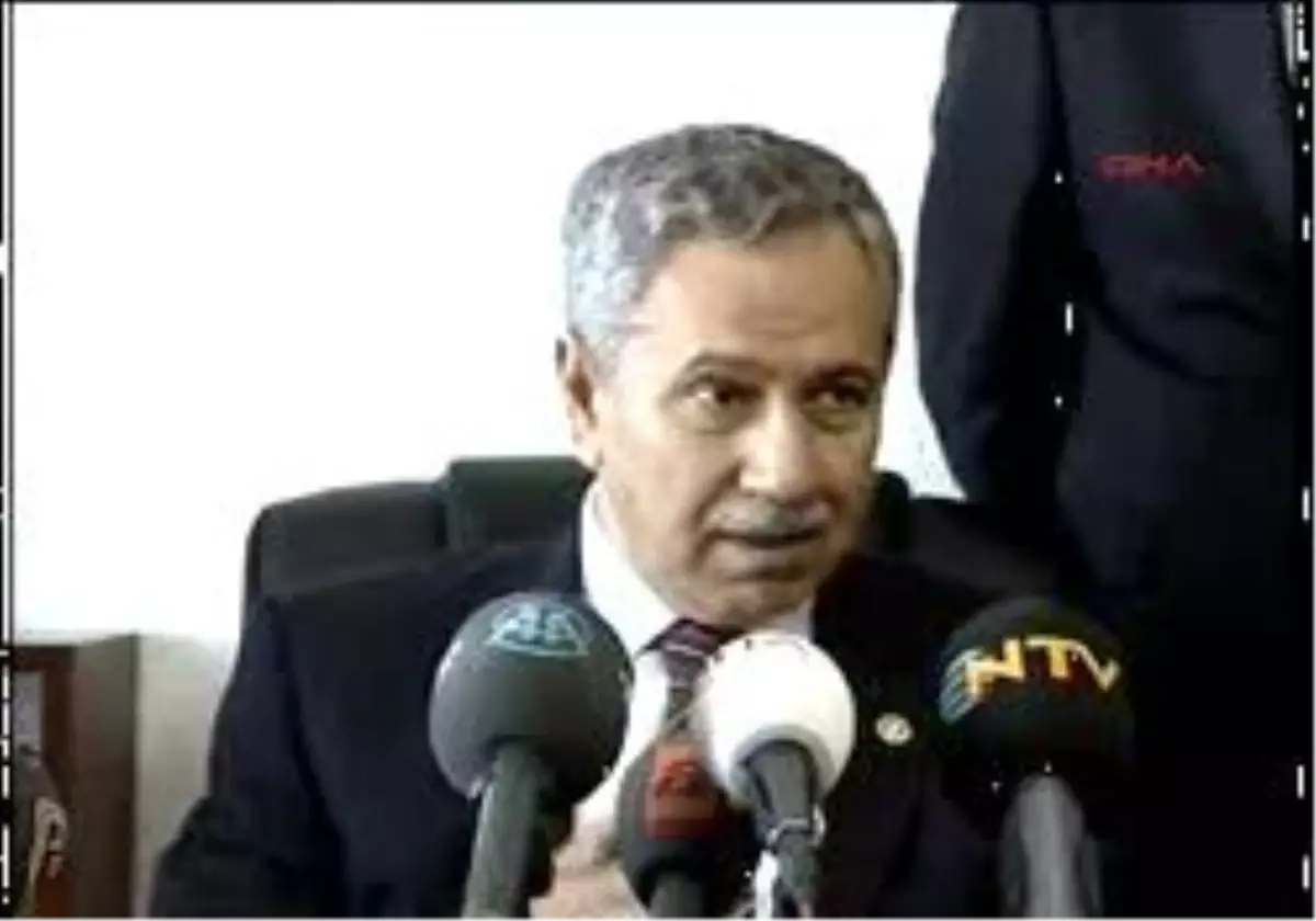 İzmir - 2//Arınç ``Attıkları Taş Bumerang Gibi Başlarını Yar