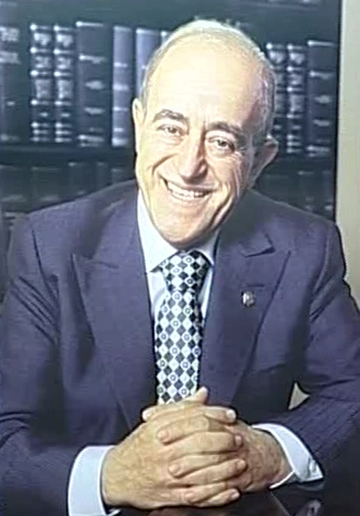 Sakıp Sabancı Sevdiği Şarkılarla Anıldı