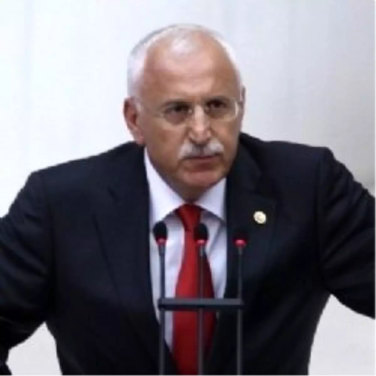 AK Parti Ankara Milletvekili Özcan İstifa Etti