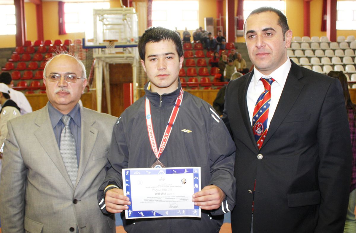 Karate Şampiyonasından Bir Bronz

 

