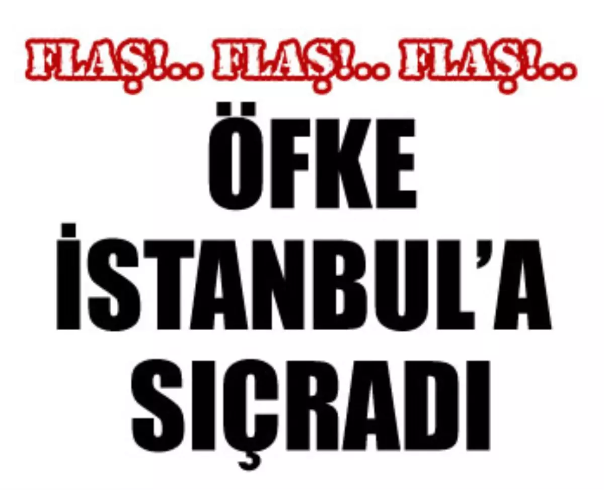 \'Yumruk\' Protestosu Sonrası Otobüs Yaktılar