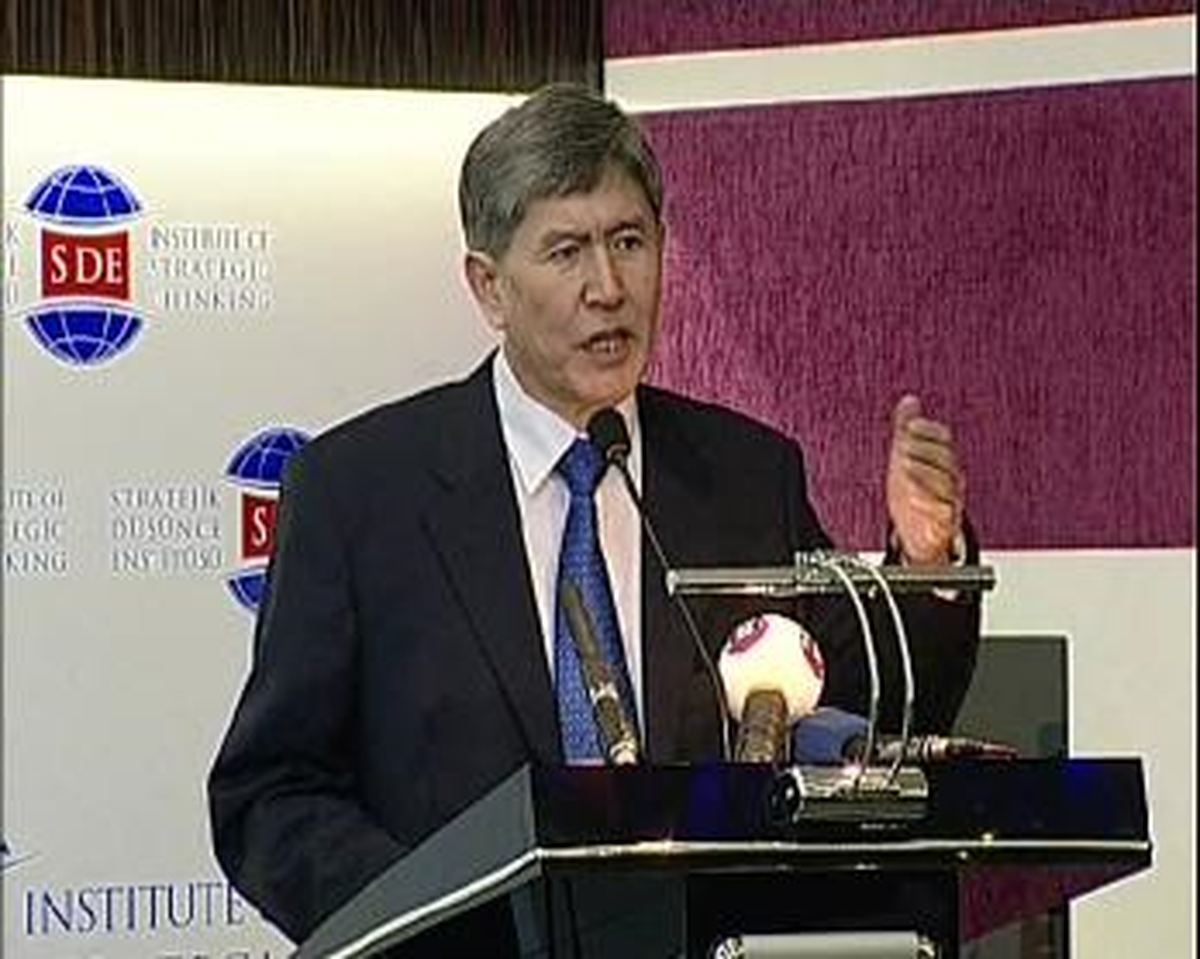Atambayev: 'Biz Katil Değiliz, Allah Zaten Bakiyev'in Cezasını Verdi'