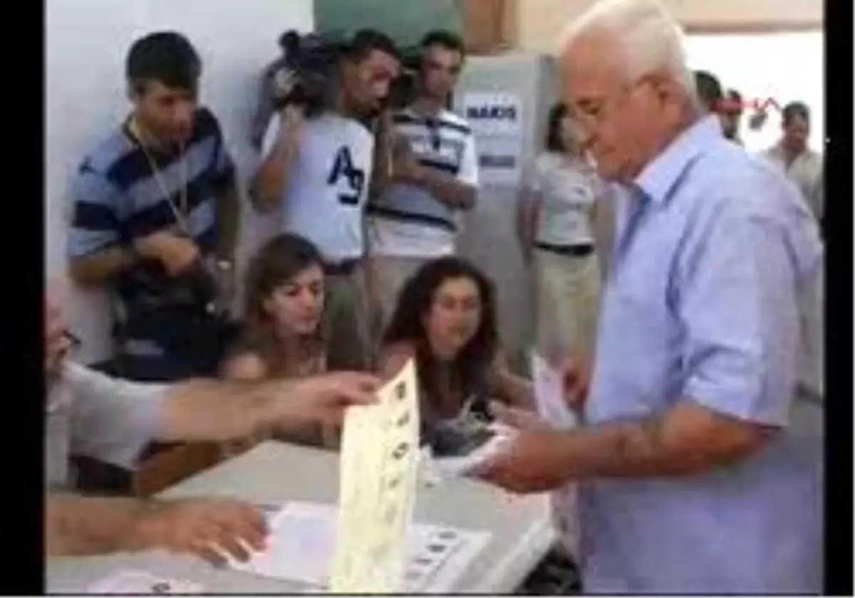 Kıbrıs Türk Halkı Pazar Günü Sandık Başında