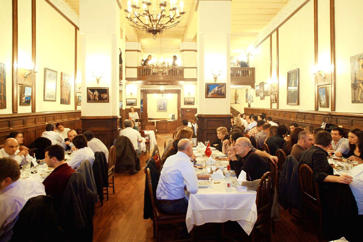 İki Farklı Kültür, En Ateşli Şarkılar