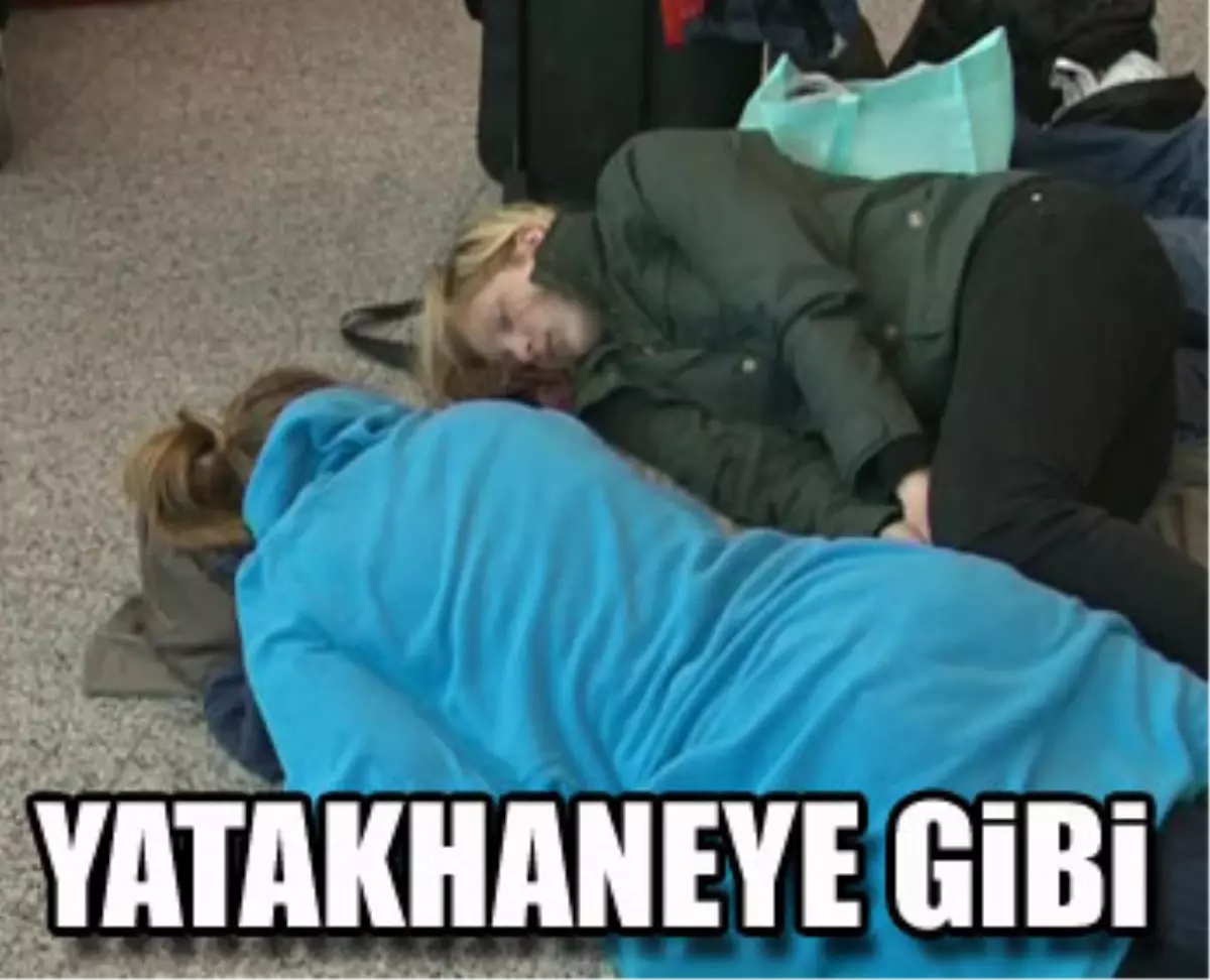 Atatürk Havalimanı Yatakhaneye Döndü