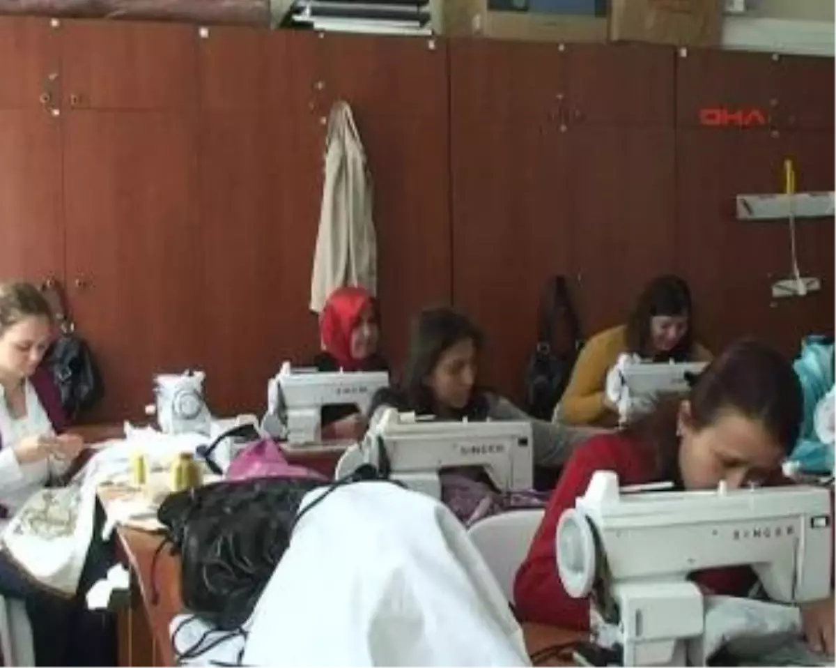 Kaş\'ın AB\'li Çevreci Hanımları