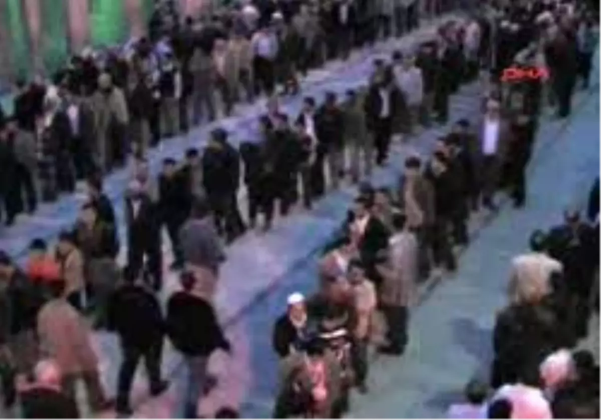 Şanlıurfa - Bu Kuyruk Tirit İçin...