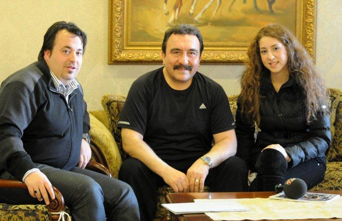 Ümit Besen Hayranları Ekran Başına