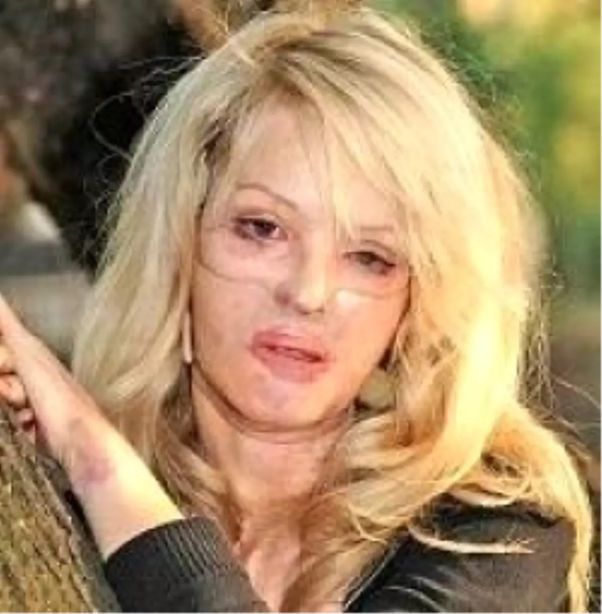 Ünlü Spikere Sevgili Vahşeti