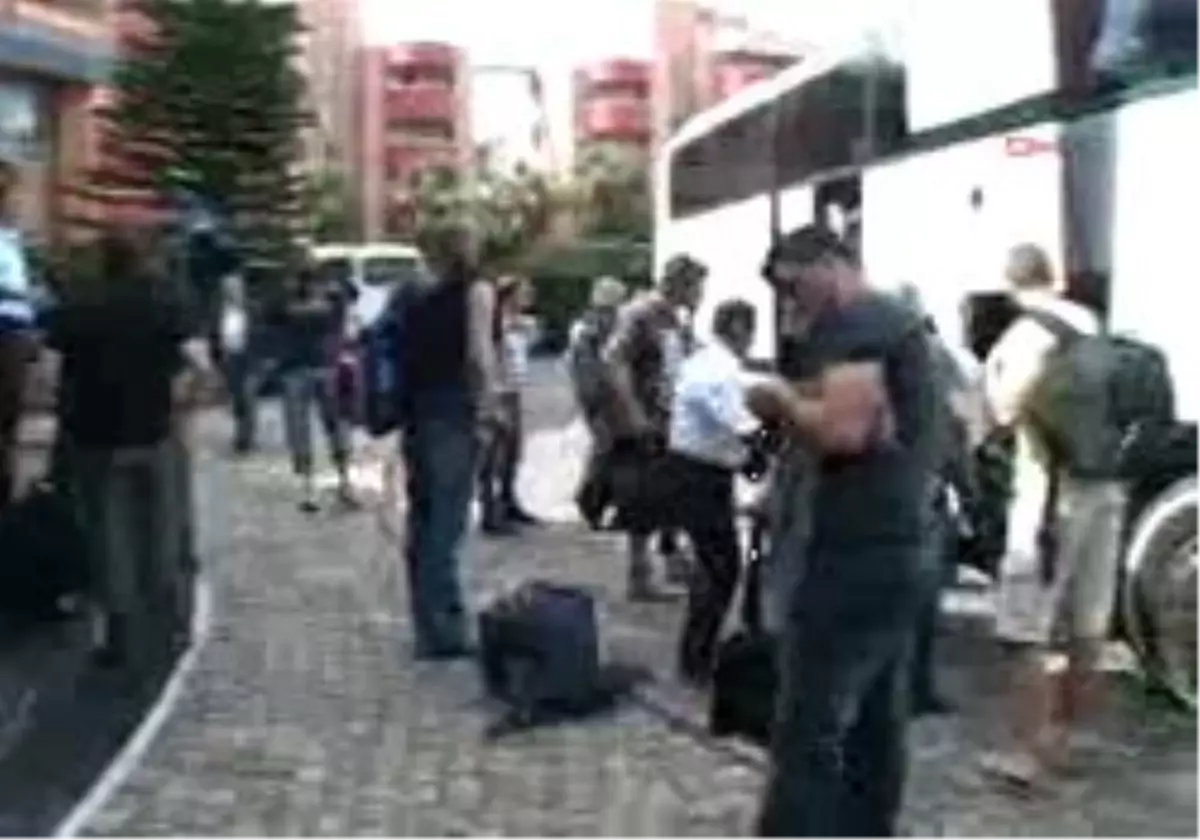 Alanya - Bisikletçiler De Ülkelerine Dönemedi