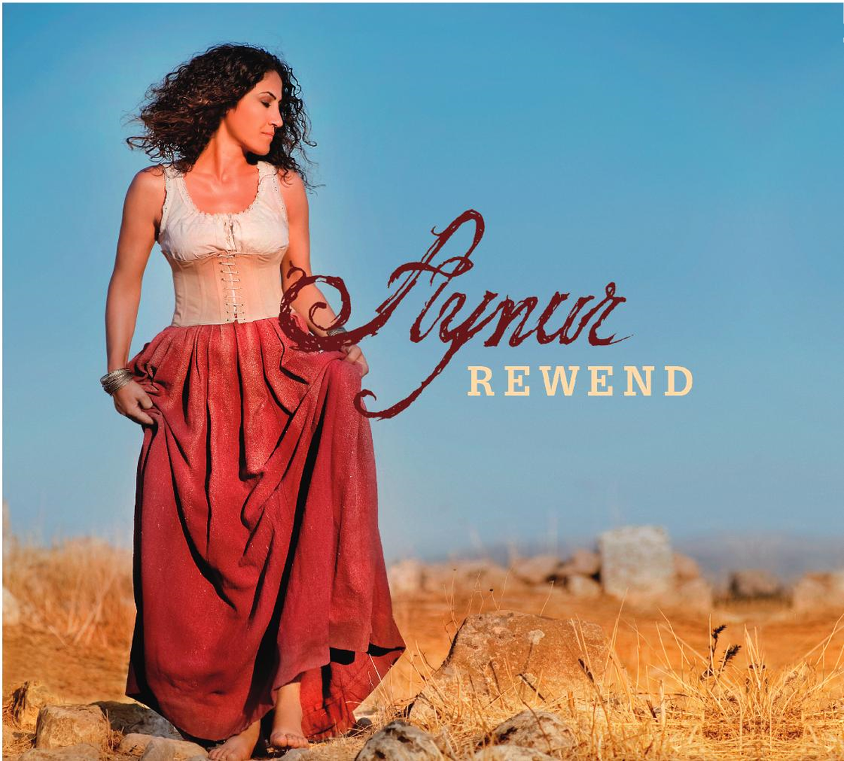 Aynur 'Rewend' Müzik Marketlerdeki Yerini Aldı