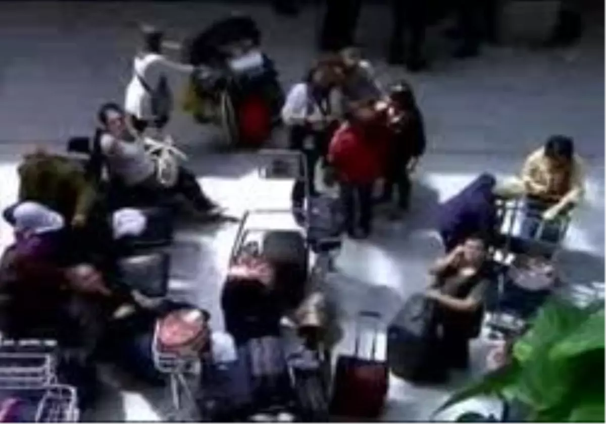 Uçuşlar Kısmen Başladı