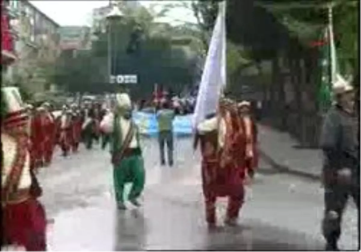 İzmit\'te Çocukların Şenliği