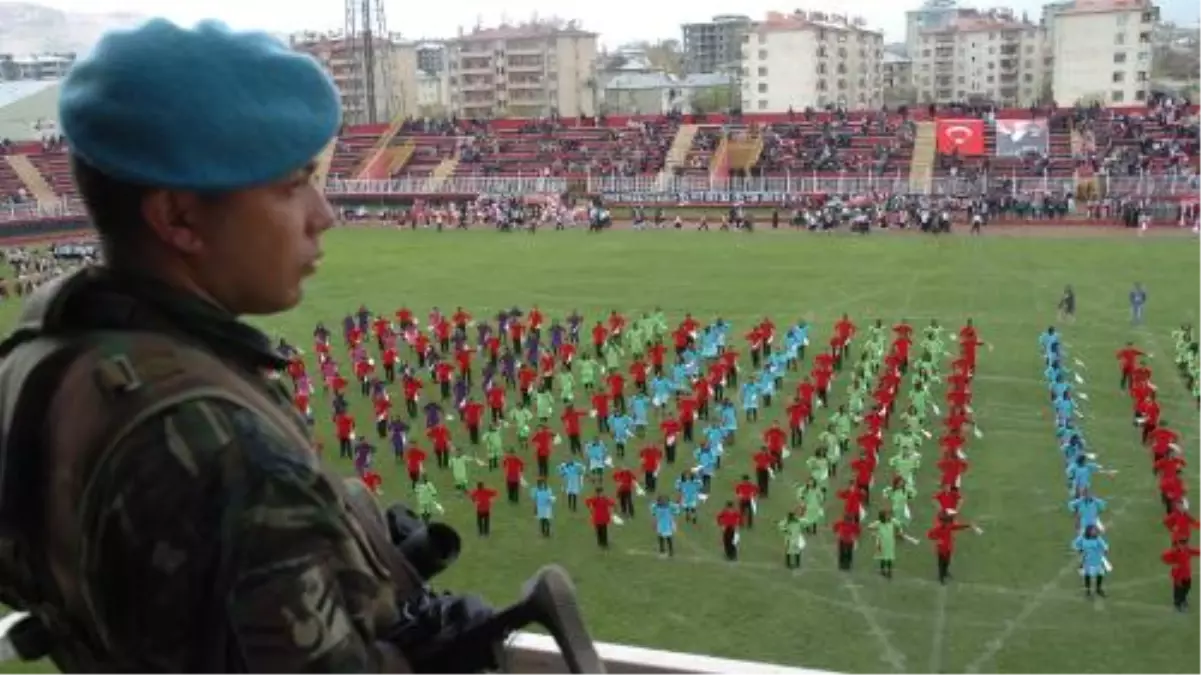 Güneydoğu\' da 23 Nisan Büyük Coşkuyla Kutlandı