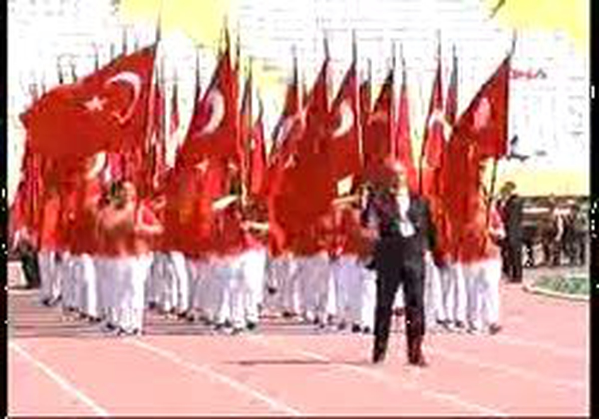 İzmir - Ek Görüntü//``Cumhuriyetin Çocuklarıyız\'\'