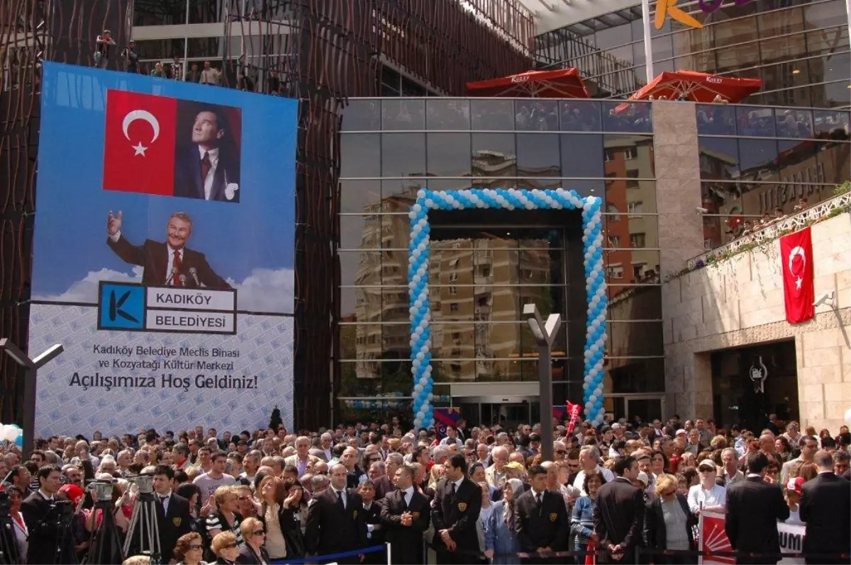 Kozzy Alışveriş ve Kültür Merkezi Açıldı