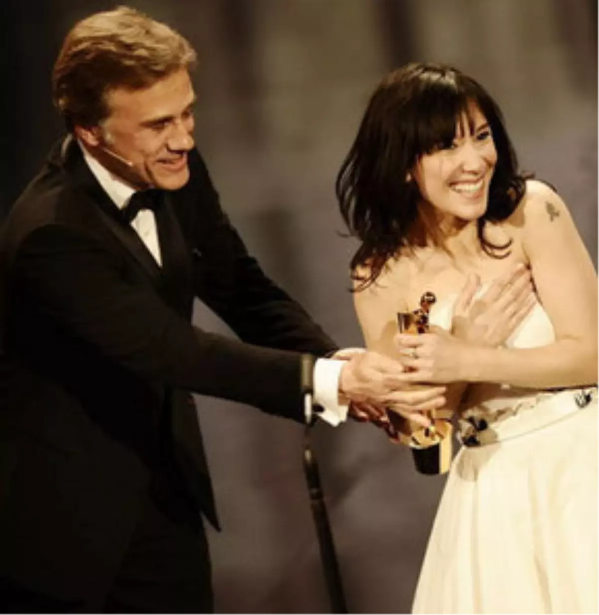 \'Lola\' Sibel Kekilli\'nin