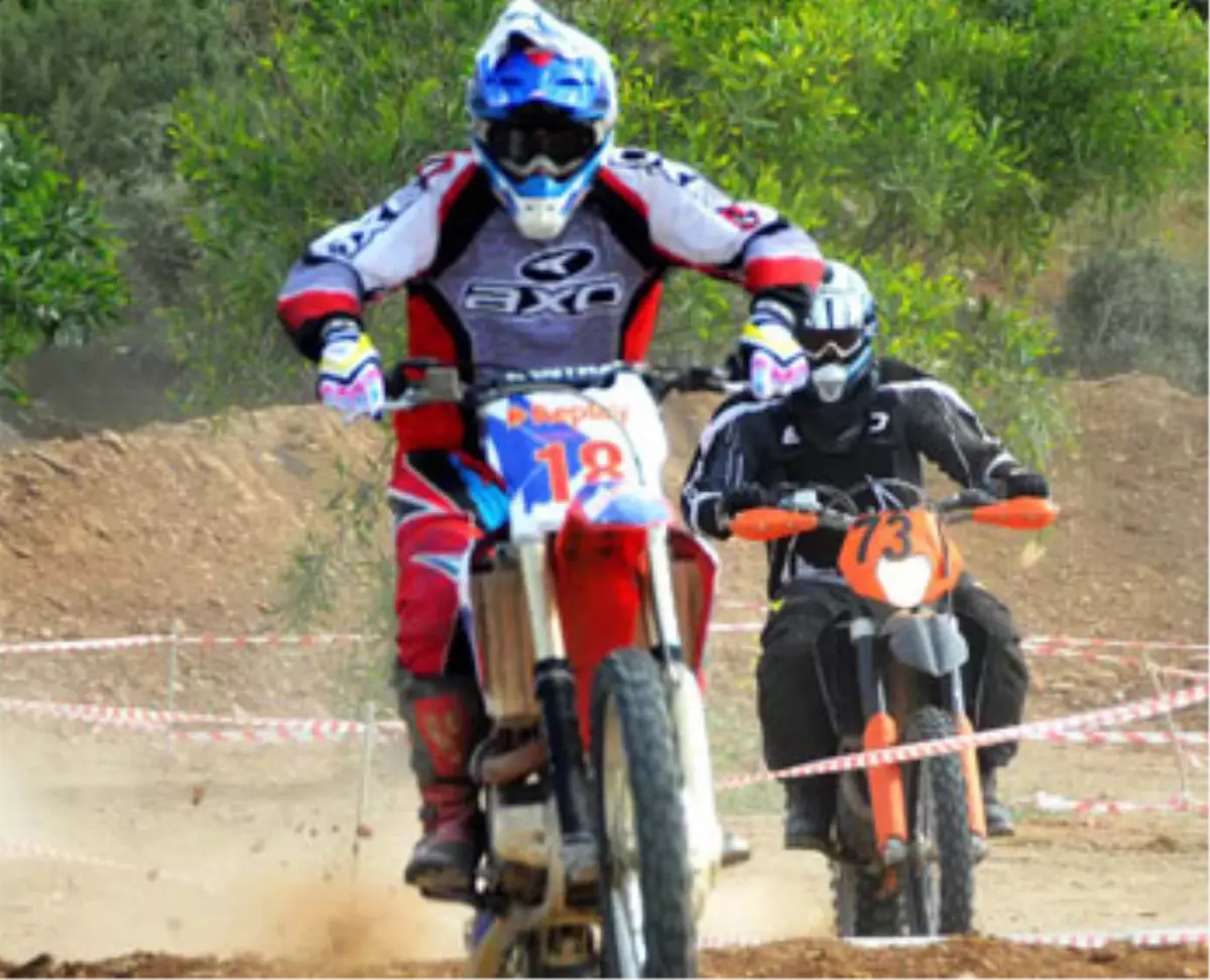 Motosikletçiler Nefesleri Kesti