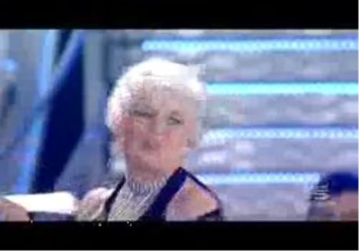 75 Yaşındaki Kadın Salsa Rekoru Kırdı