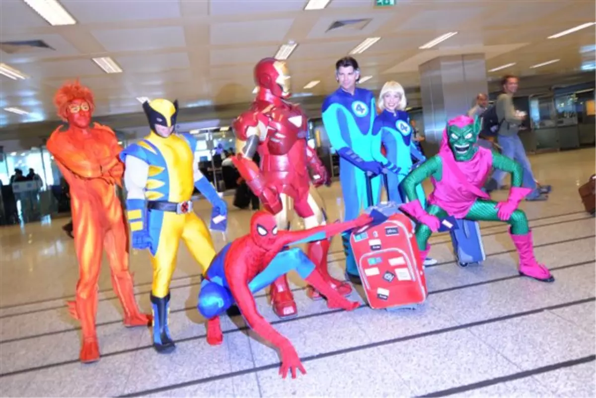 Efsanevi Kahramanlar 23 Nisan’da Süper Can’la buluştu


