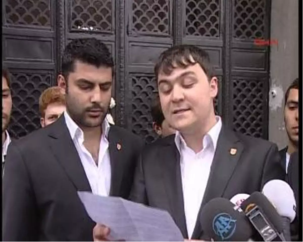 Ermeni Mezarlığı Önünde Protesto