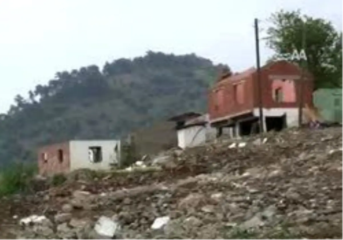 Baraj Mezarlığı Taşıttı