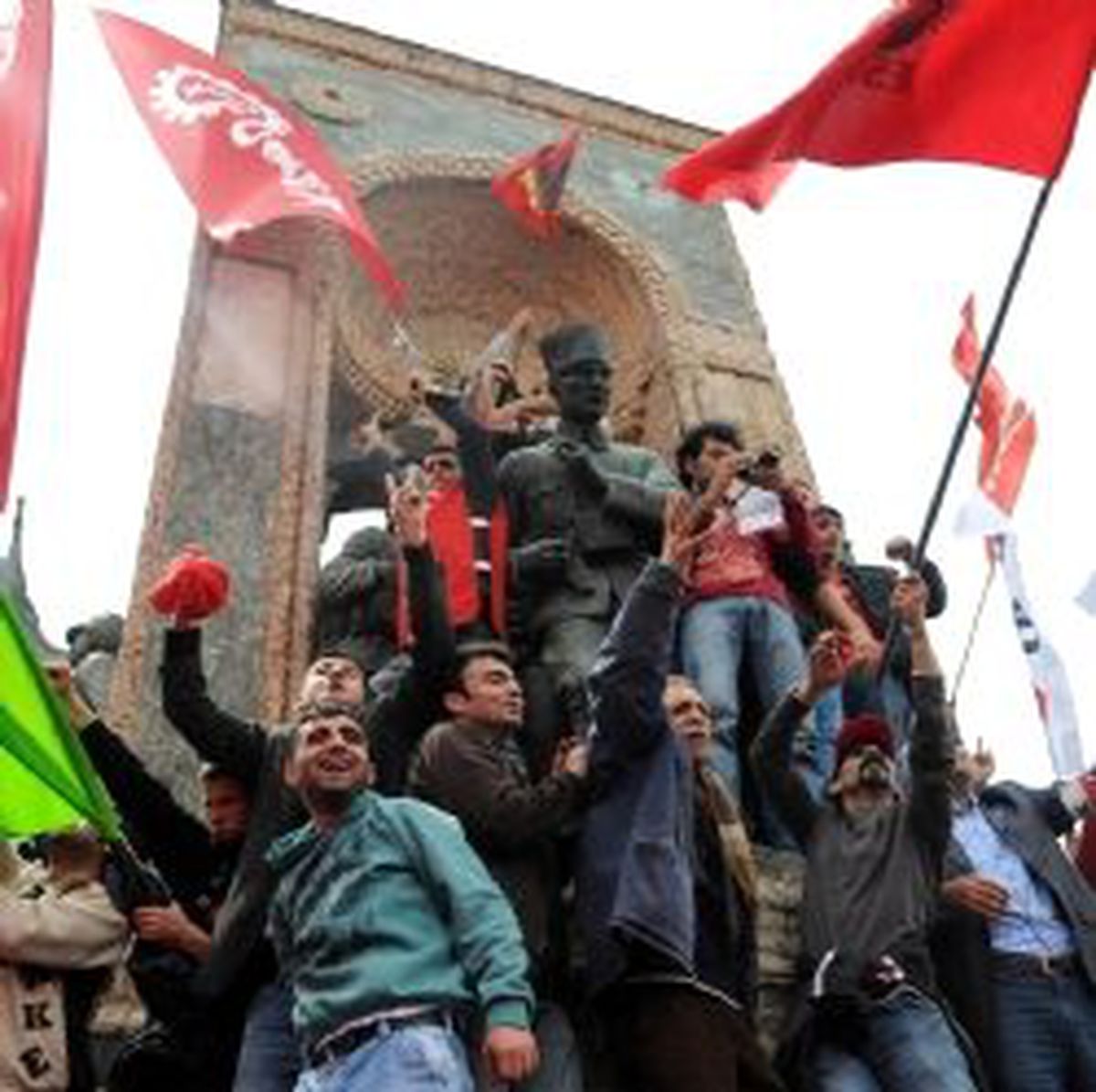 1 Mayıs Kutlamaları Yarın Taksim'de