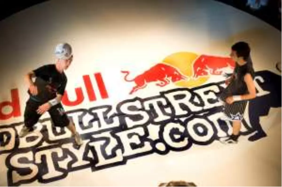 Güney Afrika Freestyle Efsanelerini Selamlıyor