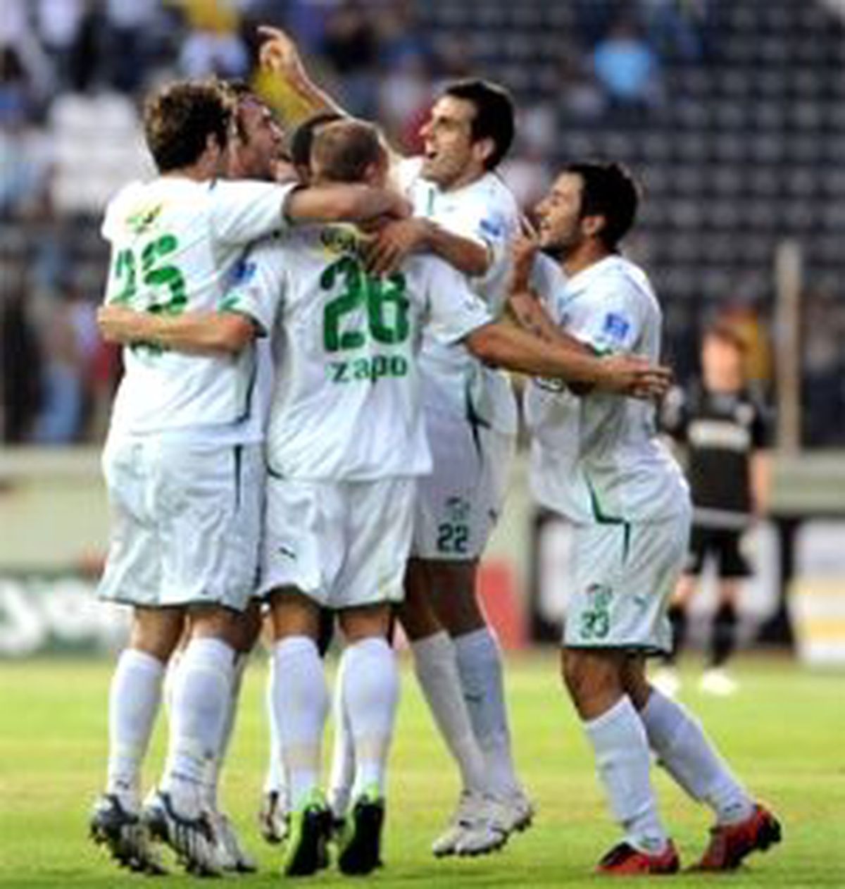 Timsah Yakın Takipte