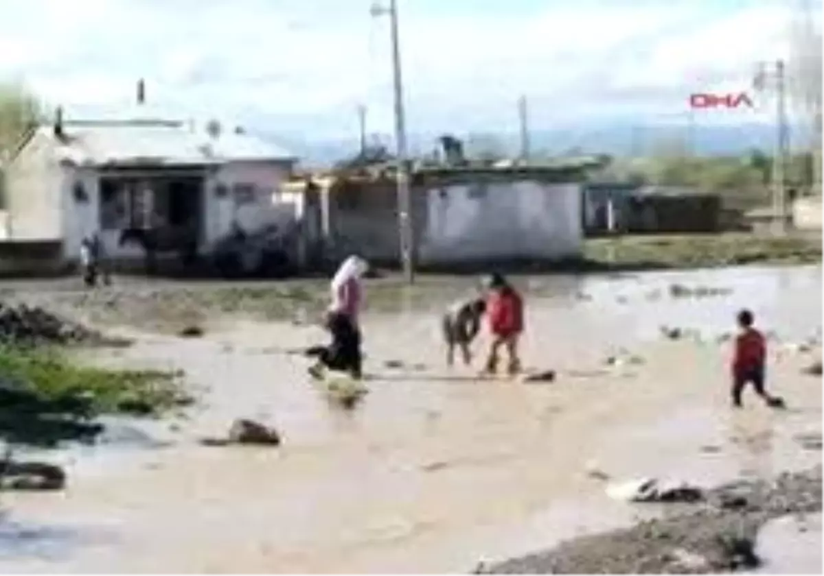 Ağrı - Taşan Murat Nehri Ağrı\'Yı Vurdu