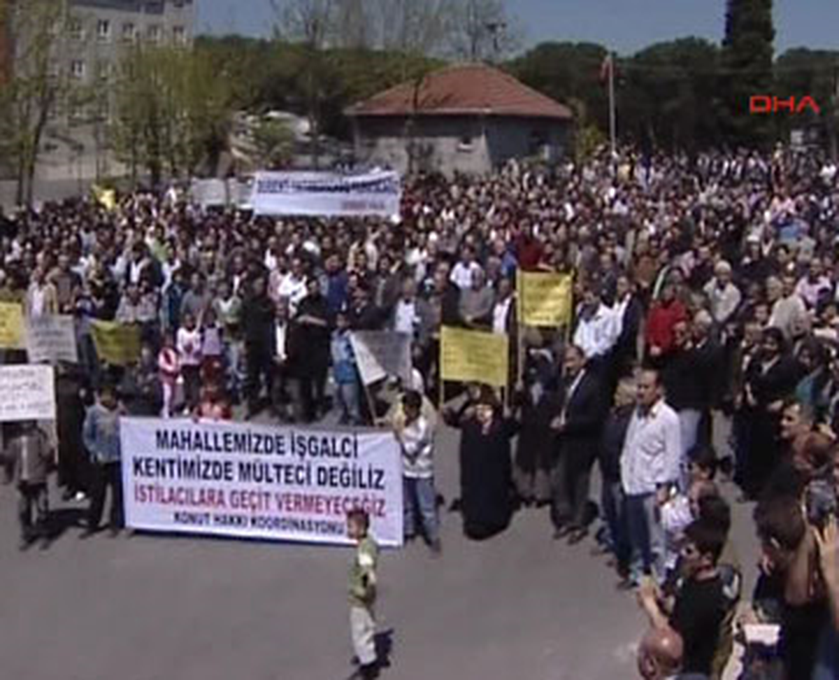 Evlerine Yıkım Kararı Çıkmasını Protesto Ettiler
