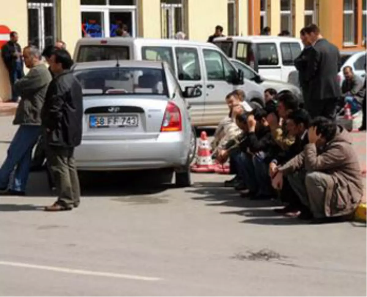Polis Müdürü Şofben Zehirlenip Öldü