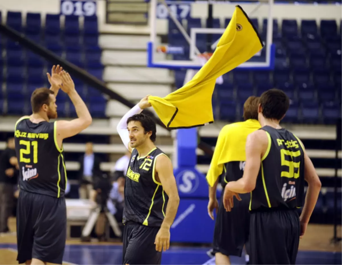 Fenerbahçe Ülker Yarı Finalde