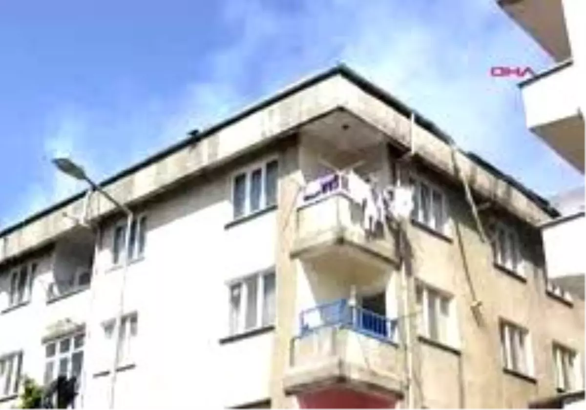 İnegöl - Tutuşan Baca Binayı Yakıyordu