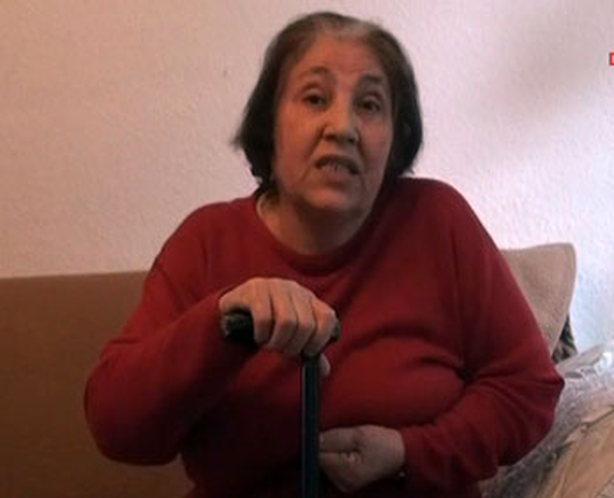 Yaşlı Kadına Bilet Dayağı